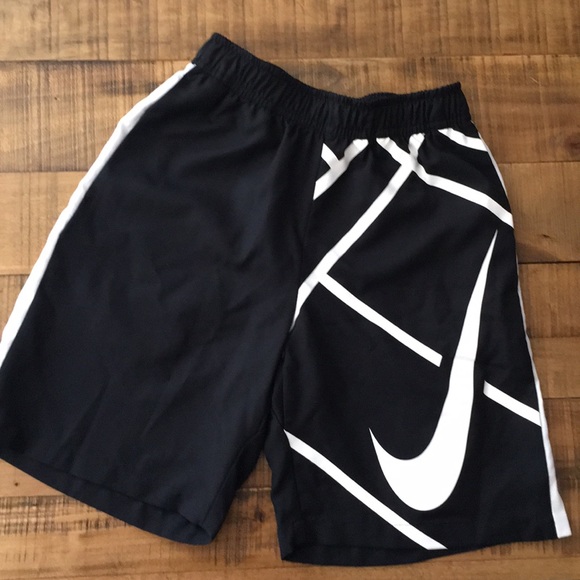 nike boys tennis